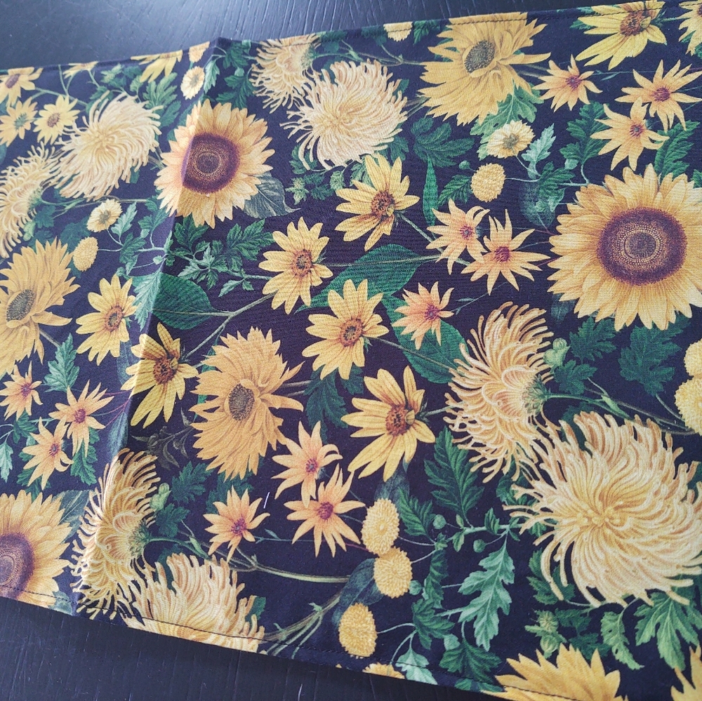 Sunflower table runner